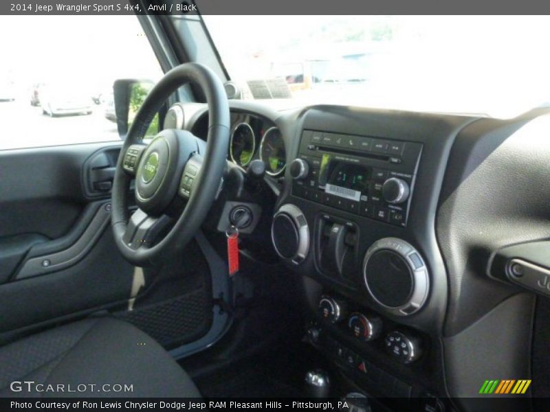 Controls of 2014 Wrangler Sport S 4x4