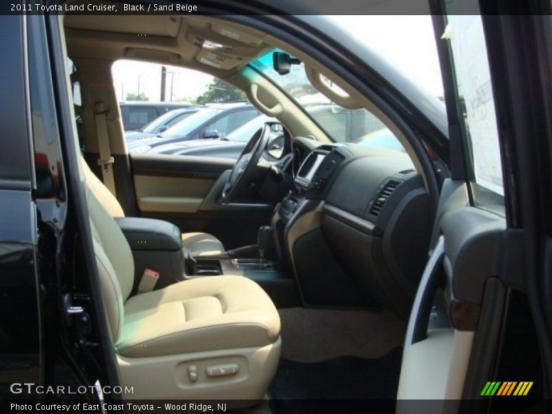 Black / Sand Beige 2011 Toyota Land Cruiser