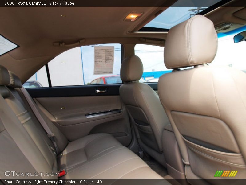 Black / Taupe 2006 Toyota Camry LE