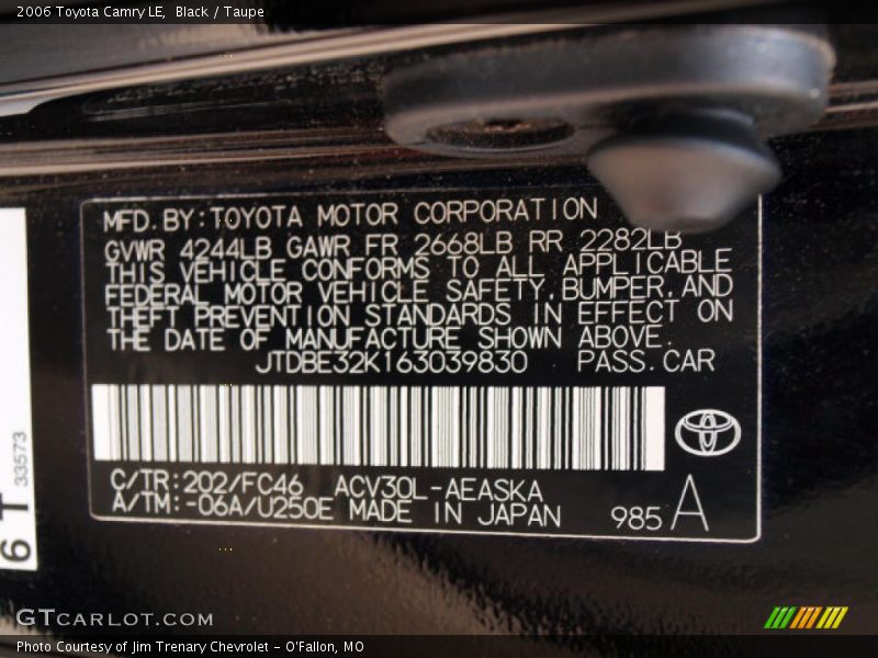 Black / Taupe 2006 Toyota Camry LE
