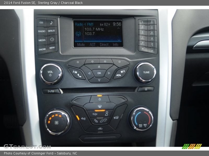 Sterling Gray / Charcoal Black 2014 Ford Fusion SE