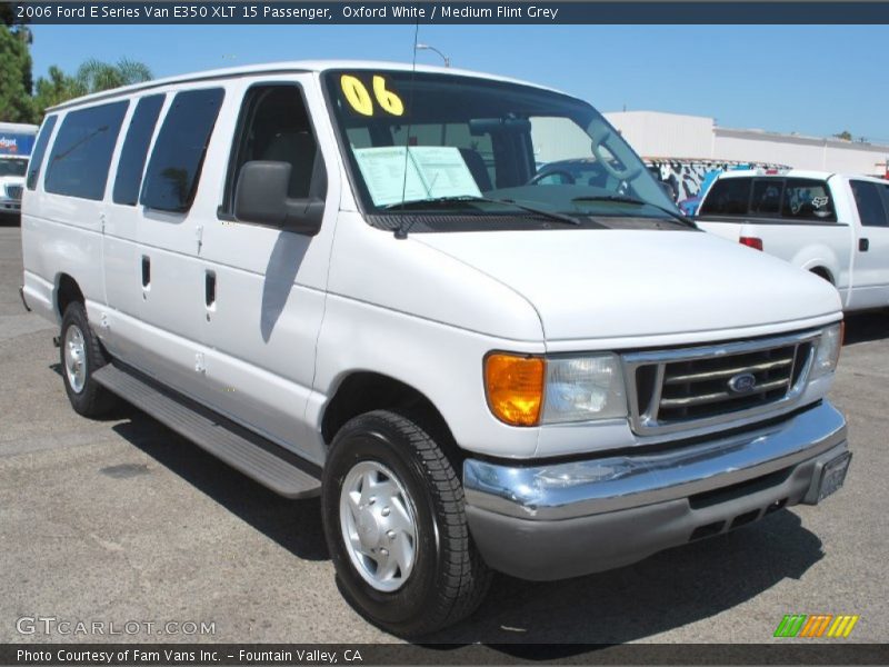 Oxford White / Medium Flint Grey 2006 Ford E Series Van E350 XLT 15 Passenger
