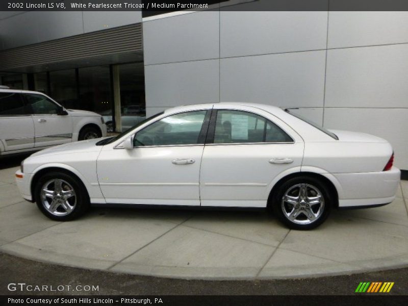 White Pearlescent Tricoat / Medium Parchment 2002 Lincoln LS V8