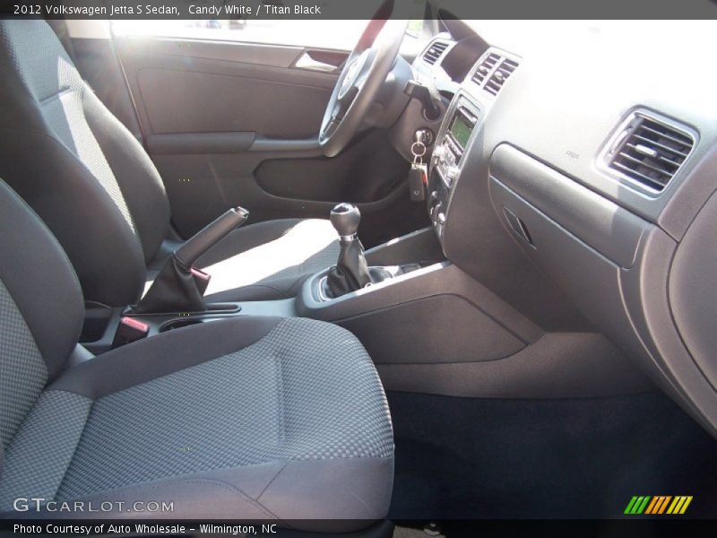 Candy White / Titan Black 2012 Volkswagen Jetta S Sedan