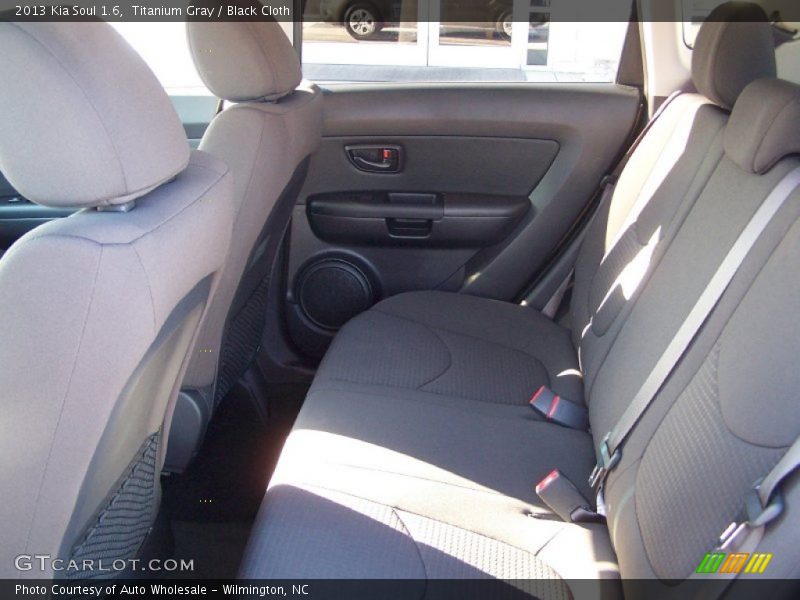 Titanium Gray / Black Cloth 2013 Kia Soul 1.6