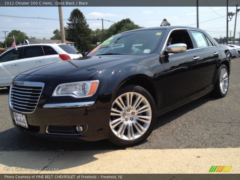Front 3/4 View of 2011 300 C Hemi
