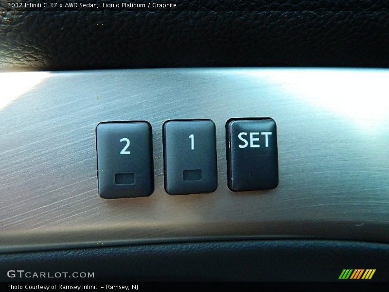 Liquid Platinum / Graphite 2012 Infiniti G 37 x AWD Sedan