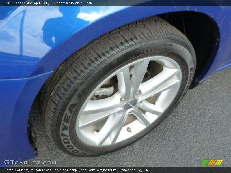 Blue Streak Pearl / Black 2012 Dodge Avenger SXT