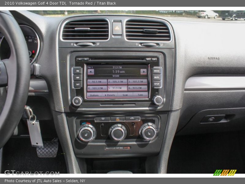 Controls of 2010 Golf 4 Door TDI