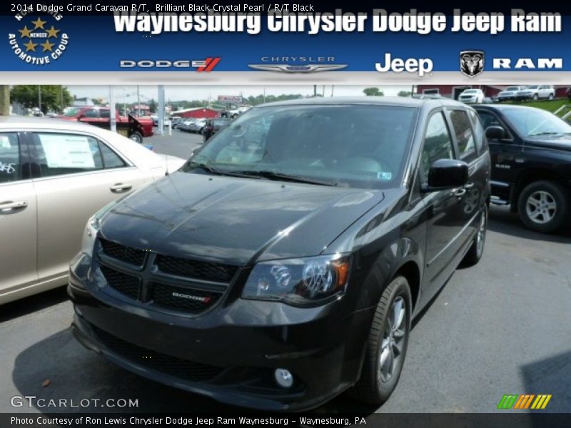 Brilliant Black Crystal Pearl / R/T Black 2014 Dodge Grand Caravan R/T