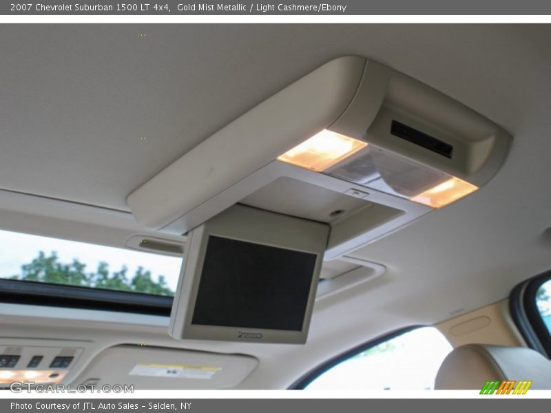 Gold Mist Metallic / Light Cashmere/Ebony 2007 Chevrolet Suburban 1500 LT 4x4