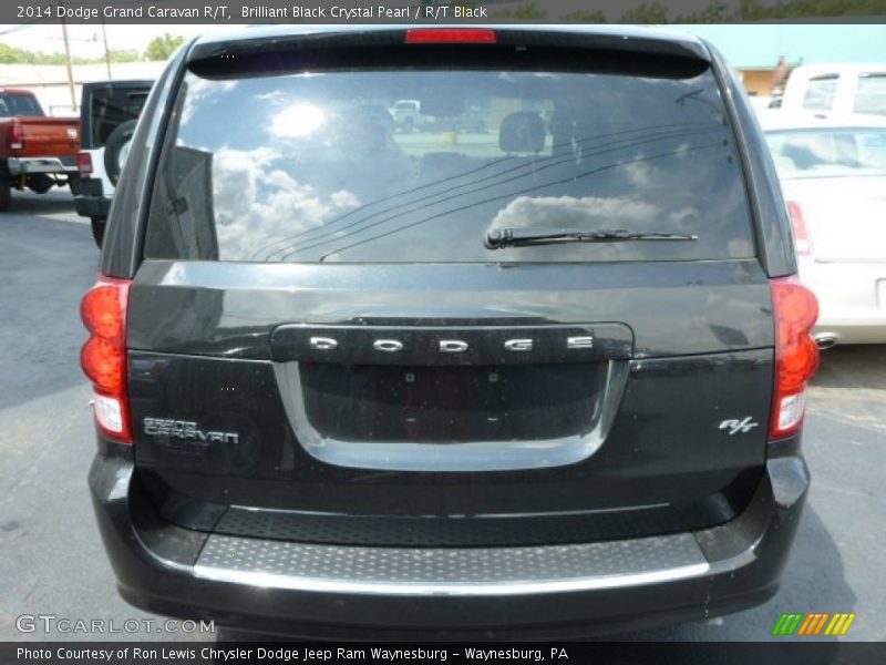 Brilliant Black Crystal Pearl / R/T Black 2014 Dodge Grand Caravan R/T
