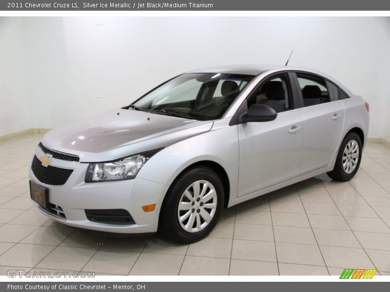 Silver Ice Metallic / Jet Black/Medium Titanium 2011 Chevrolet Cruze LS