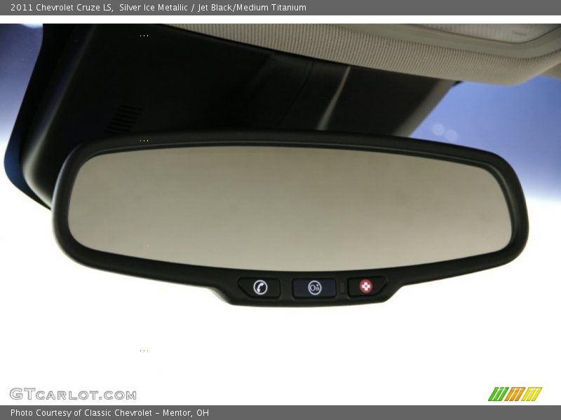 Silver Ice Metallic / Jet Black/Medium Titanium 2011 Chevrolet Cruze LS