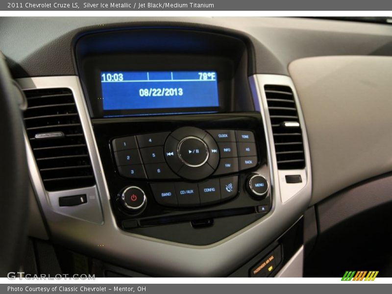 Silver Ice Metallic / Jet Black/Medium Titanium 2011 Chevrolet Cruze LS
