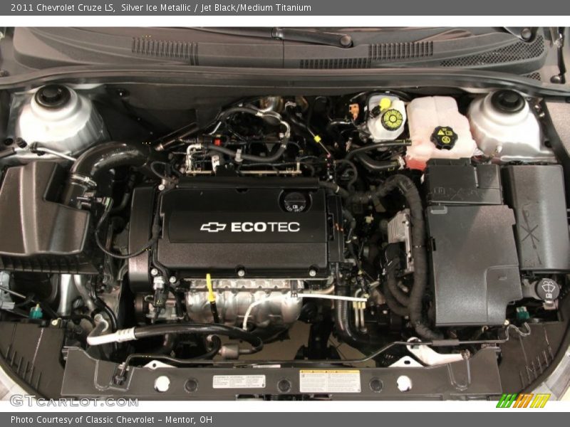 Silver Ice Metallic / Jet Black/Medium Titanium 2011 Chevrolet Cruze LS