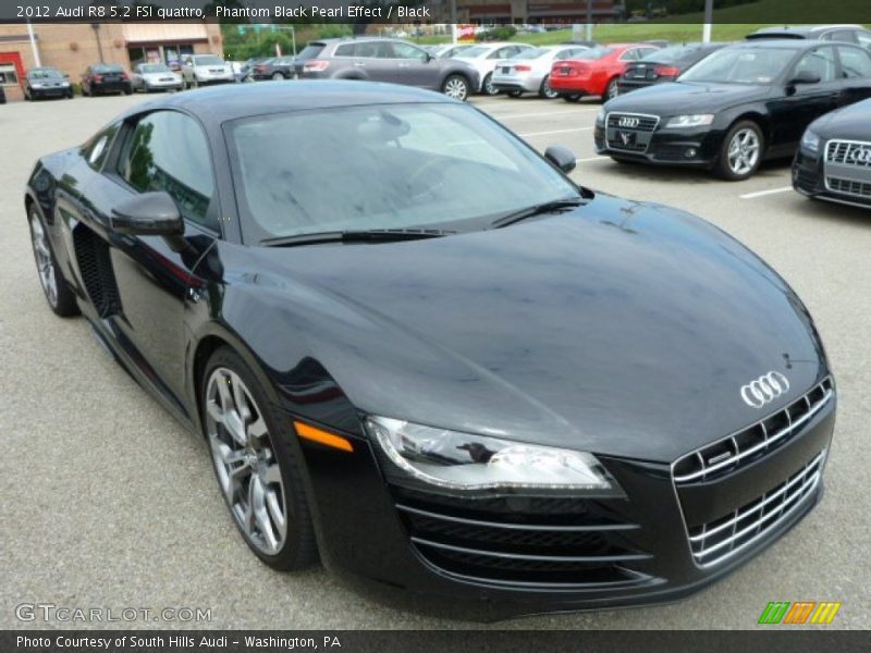 Front 3/4 View of 2012 R8 5.2 FSI quattro