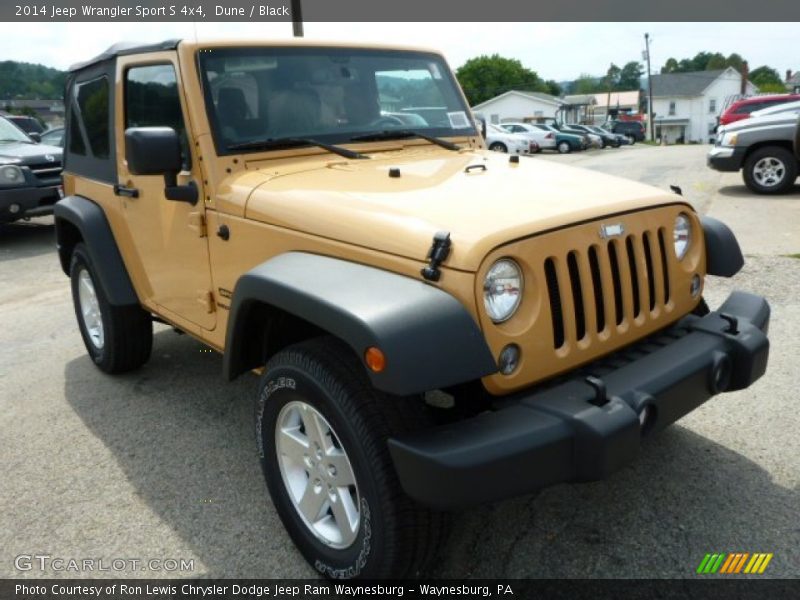 Front 3/4 View of 2014 Wrangler Sport S 4x4