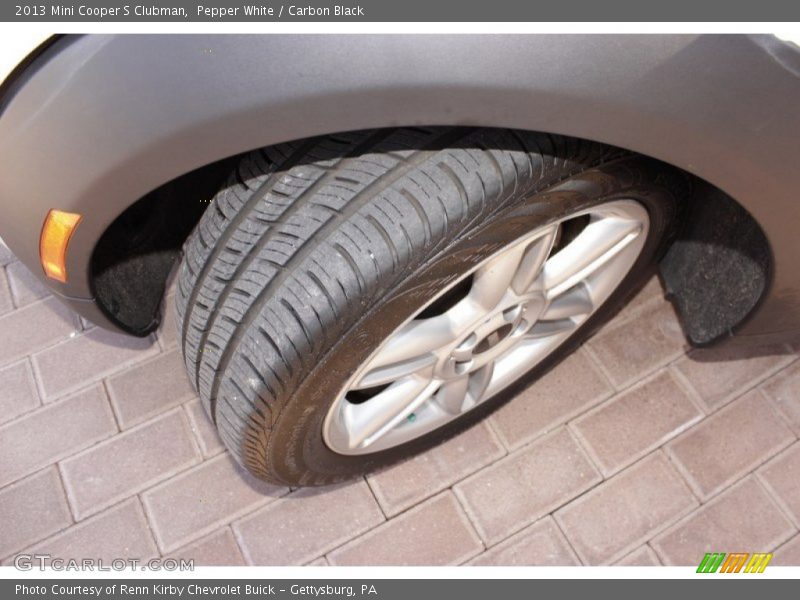 Pepper White / Carbon Black 2013 Mini Cooper S Clubman
