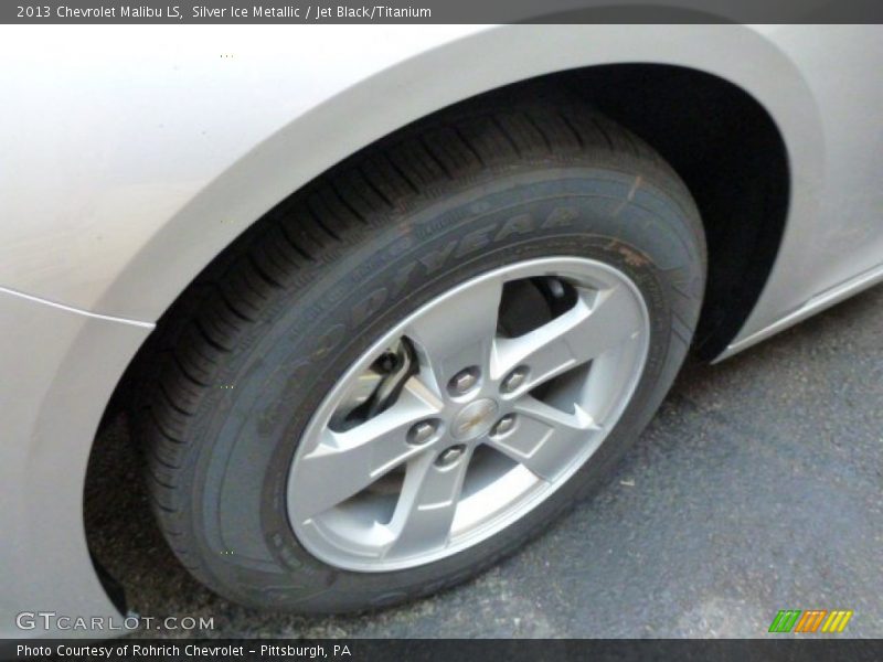 Silver Ice Metallic / Jet Black/Titanium 2013 Chevrolet Malibu LS