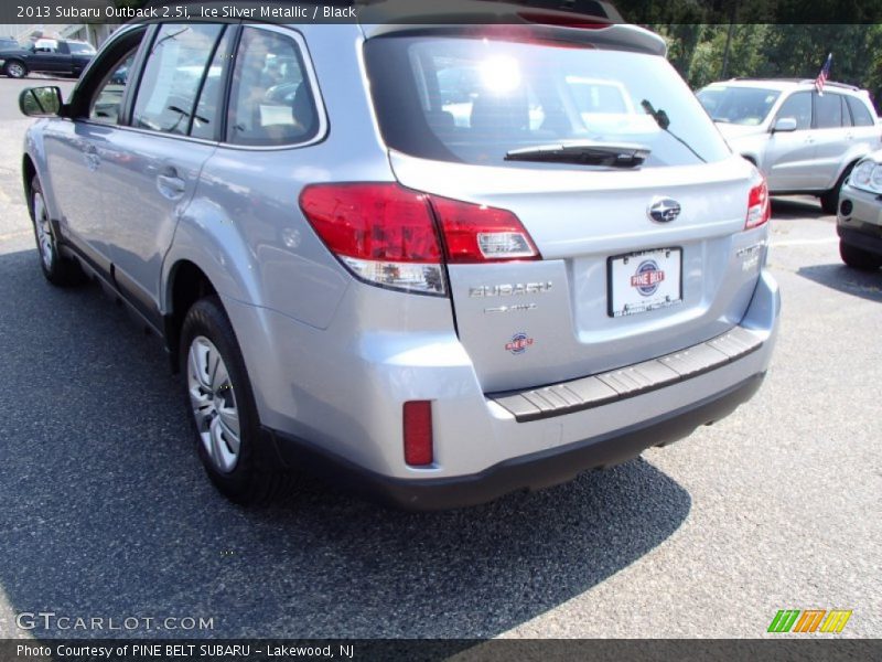 Ice Silver Metallic / Black 2013 Subaru Outback 2.5i