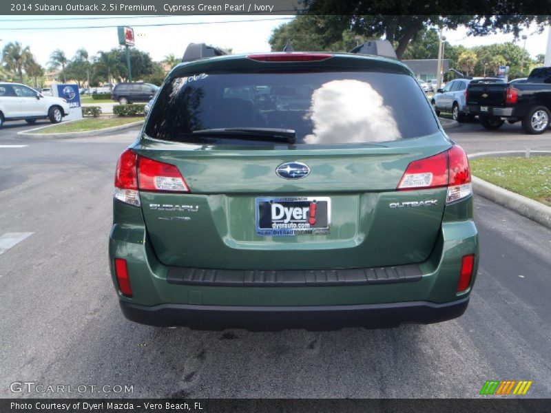 Cypress Green Pearl / Ivory 2014 Subaru Outback 2.5i Premium