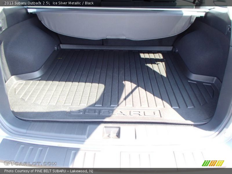 Ice Silver Metallic / Black 2013 Subaru Outback 2.5i