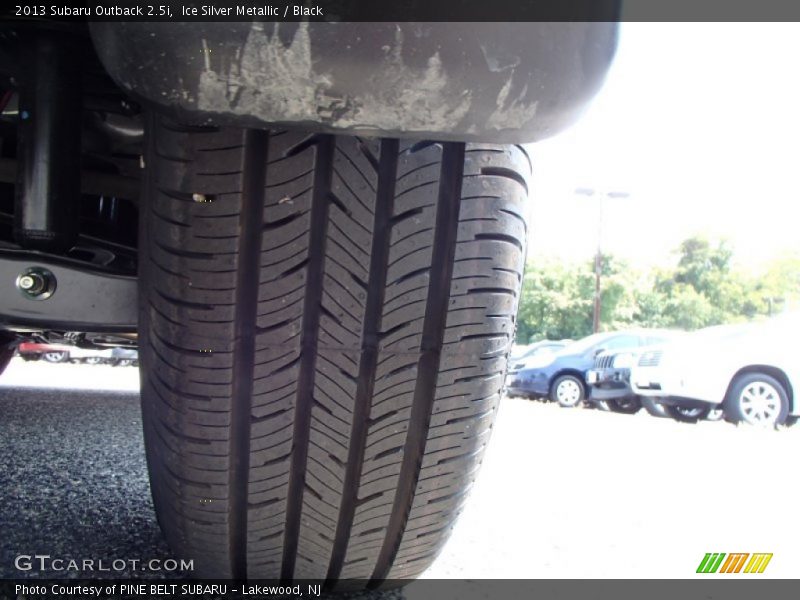 Ice Silver Metallic / Black 2013 Subaru Outback 2.5i