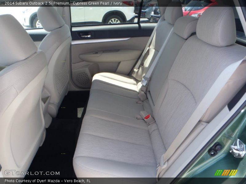 Cypress Green Pearl / Ivory 2014 Subaru Outback 2.5i Premium