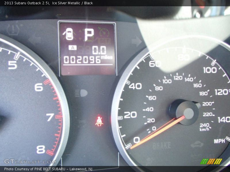 Ice Silver Metallic / Black 2013 Subaru Outback 2.5i