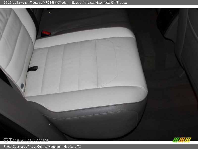 Black Uni / Latte Macchiatto/St. Tropez 2010 Volkswagen Touareg VR6 FSI 4XMotion