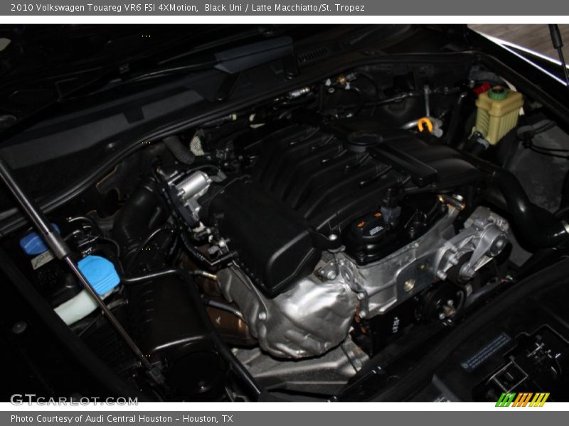 Black Uni / Latte Macchiatto/St. Tropez 2010 Volkswagen Touareg VR6 FSI 4XMotion