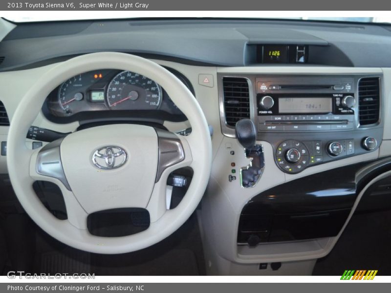 Super White / Light Gray 2013 Toyota Sienna V6