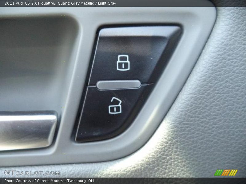 Quartz Grey Metallic / Light Gray 2011 Audi Q5 2.0T quattro