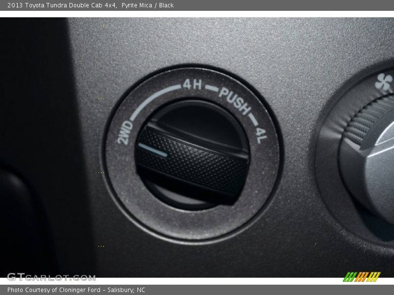 Pyrite Mica / Black 2013 Toyota Tundra Double Cab 4x4