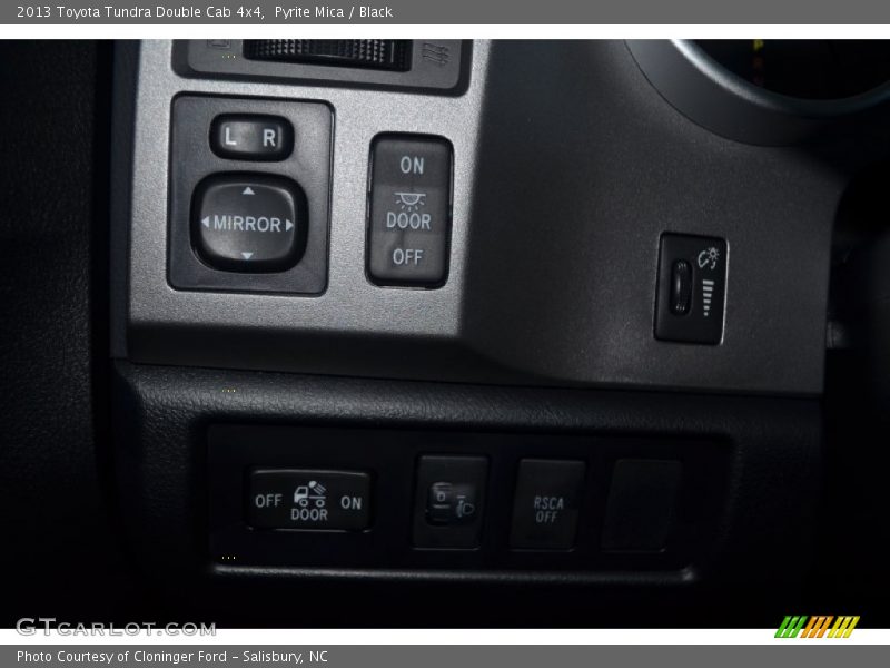 Pyrite Mica / Black 2013 Toyota Tundra Double Cab 4x4