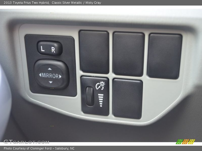 Classic Silver Metallic / Misty Gray 2013 Toyota Prius Two Hybrid