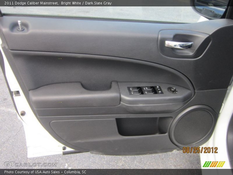 Bright White / Dark Slate Gray 2011 Dodge Caliber Mainstreet
