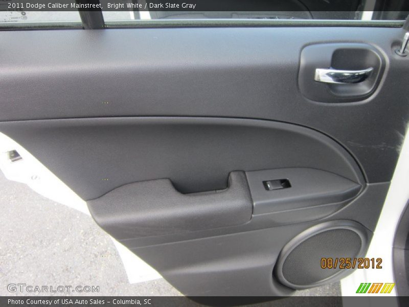 Bright White / Dark Slate Gray 2011 Dodge Caliber Mainstreet