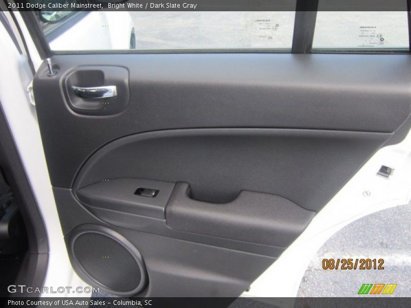 Bright White / Dark Slate Gray 2011 Dodge Caliber Mainstreet