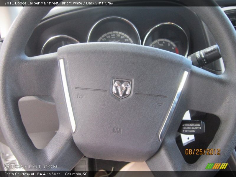 Bright White / Dark Slate Gray 2011 Dodge Caliber Mainstreet