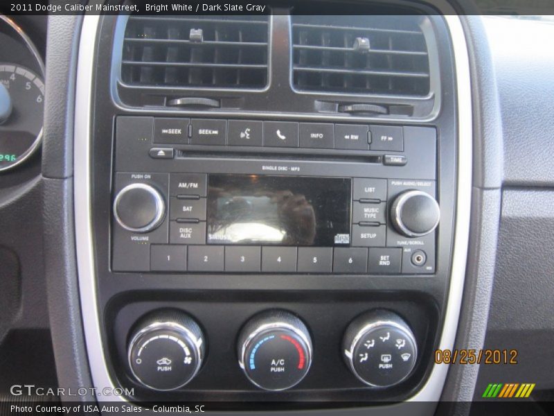 Bright White / Dark Slate Gray 2011 Dodge Caliber Mainstreet