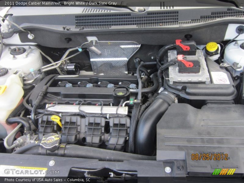 Bright White / Dark Slate Gray 2011 Dodge Caliber Mainstreet