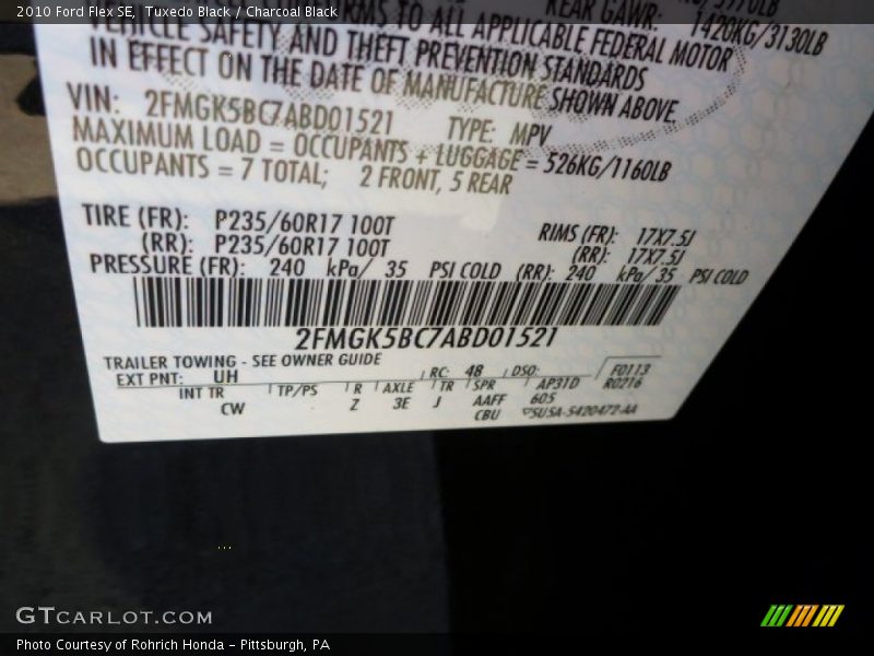 Tuxedo Black / Charcoal Black 2010 Ford Flex SE