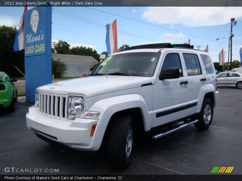 Bright White / Dark Slate Gray 2012 Jeep Liberty Sport