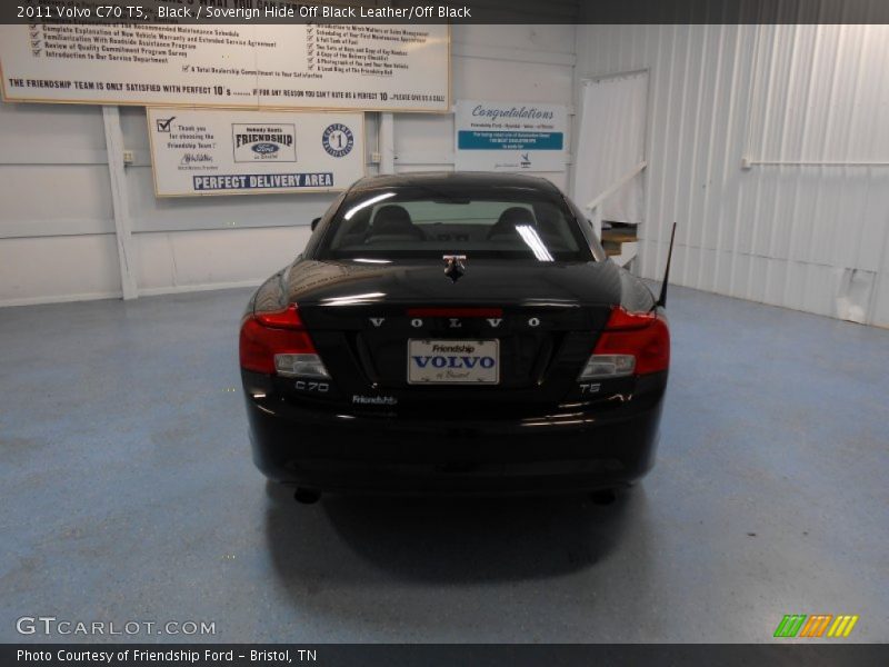 Black / Soverign Hide Off Black Leather/Off Black 2011 Volvo C70 T5