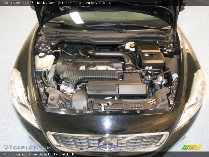 Black / Soverign Hide Off Black Leather/Off Black 2011 Volvo C70 T5