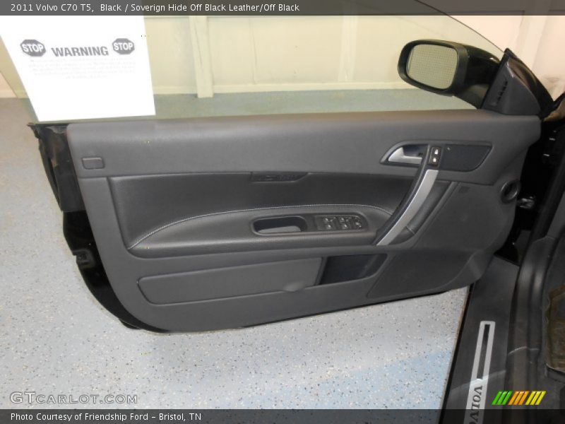 Black / Soverign Hide Off Black Leather/Off Black 2011 Volvo C70 T5