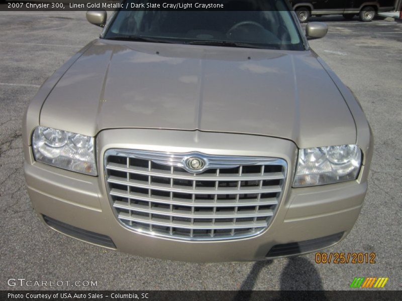 Linen Gold Metallic / Dark Slate Gray/Light Graystone 2007 Chrysler 300