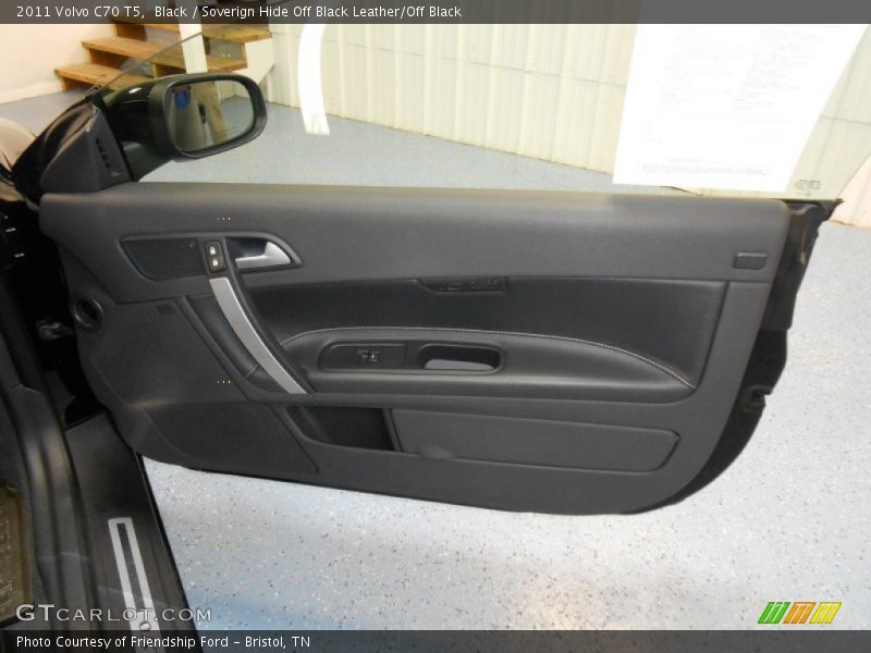 Black / Soverign Hide Off Black Leather/Off Black 2011 Volvo C70 T5